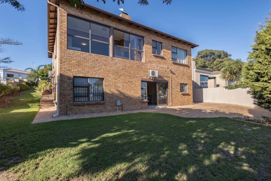 5 Bedroom Property for Sale in Sonstraal Heights Western Cape